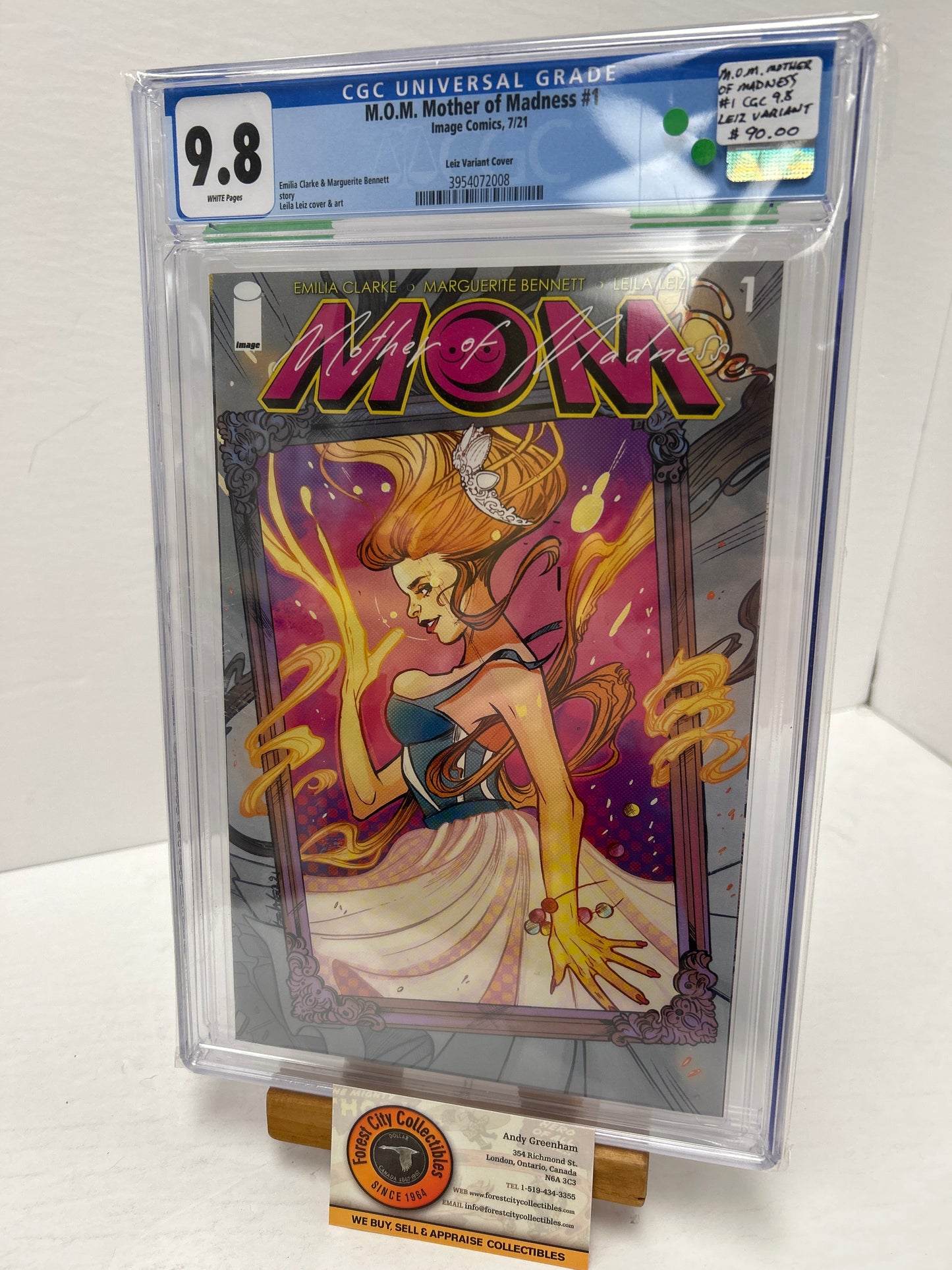 M.O.M. Mother of madness #1 (White Pages) {CGC 9.8}