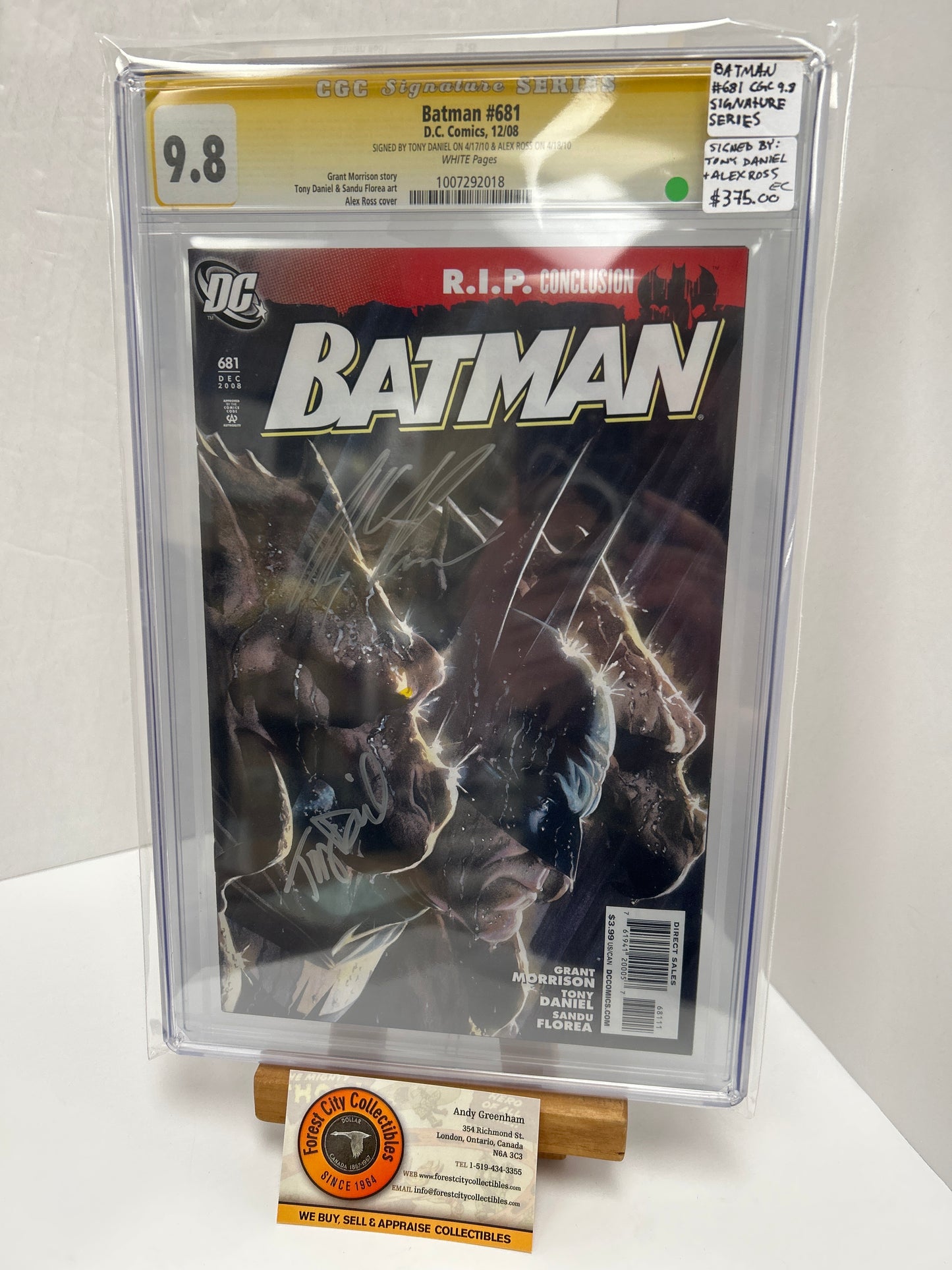 Batman #681 (White Pages) {CGC 9.8} Signed By Tony Daniel
